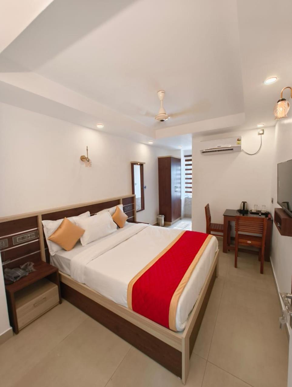 فندق Paul Residency نيدومباسيري المظهر الخارجي الصورة